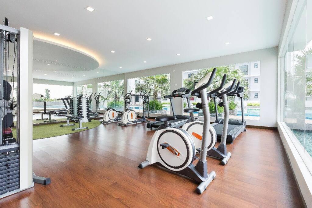 Apartment Paradigm Mall The Platino 3 Bedroom